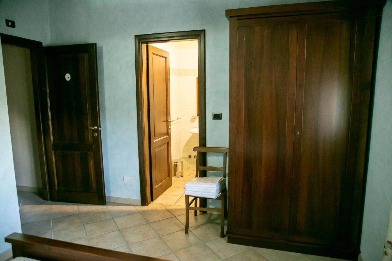 Cadgal - Tenuta Valdivilla Санто-Стефано-Бельбо Екстер'єр фото